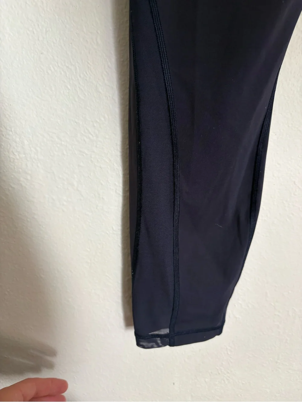 Lululemon Navy High Rise Mesh Panel Crop Leggings Size 10 Side Pockets